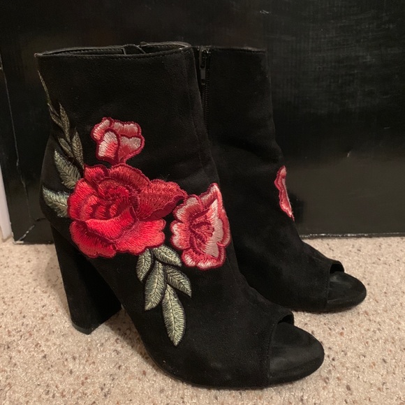 Floral Heeled Booties - Picture 2 of 4
